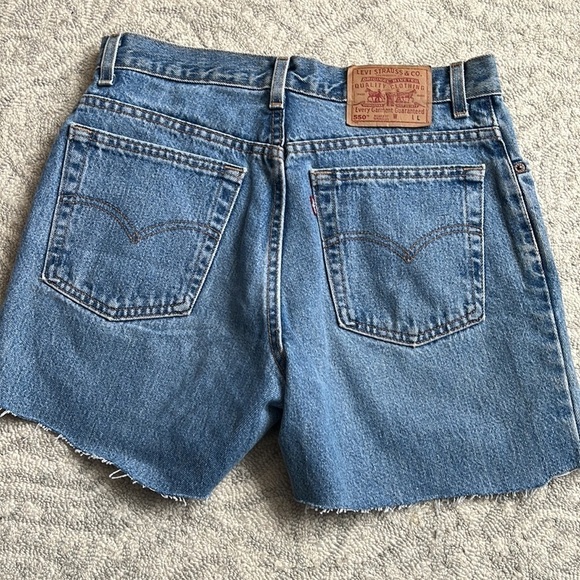 Levi Jean Shorts Size 11 - Picture 2 of 3